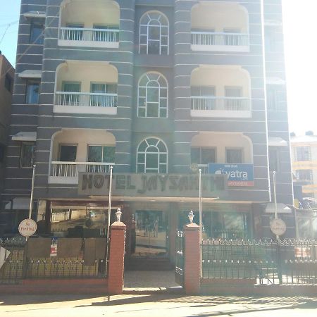 Hotel Jaysanthi Уті Екстер'єр фото
