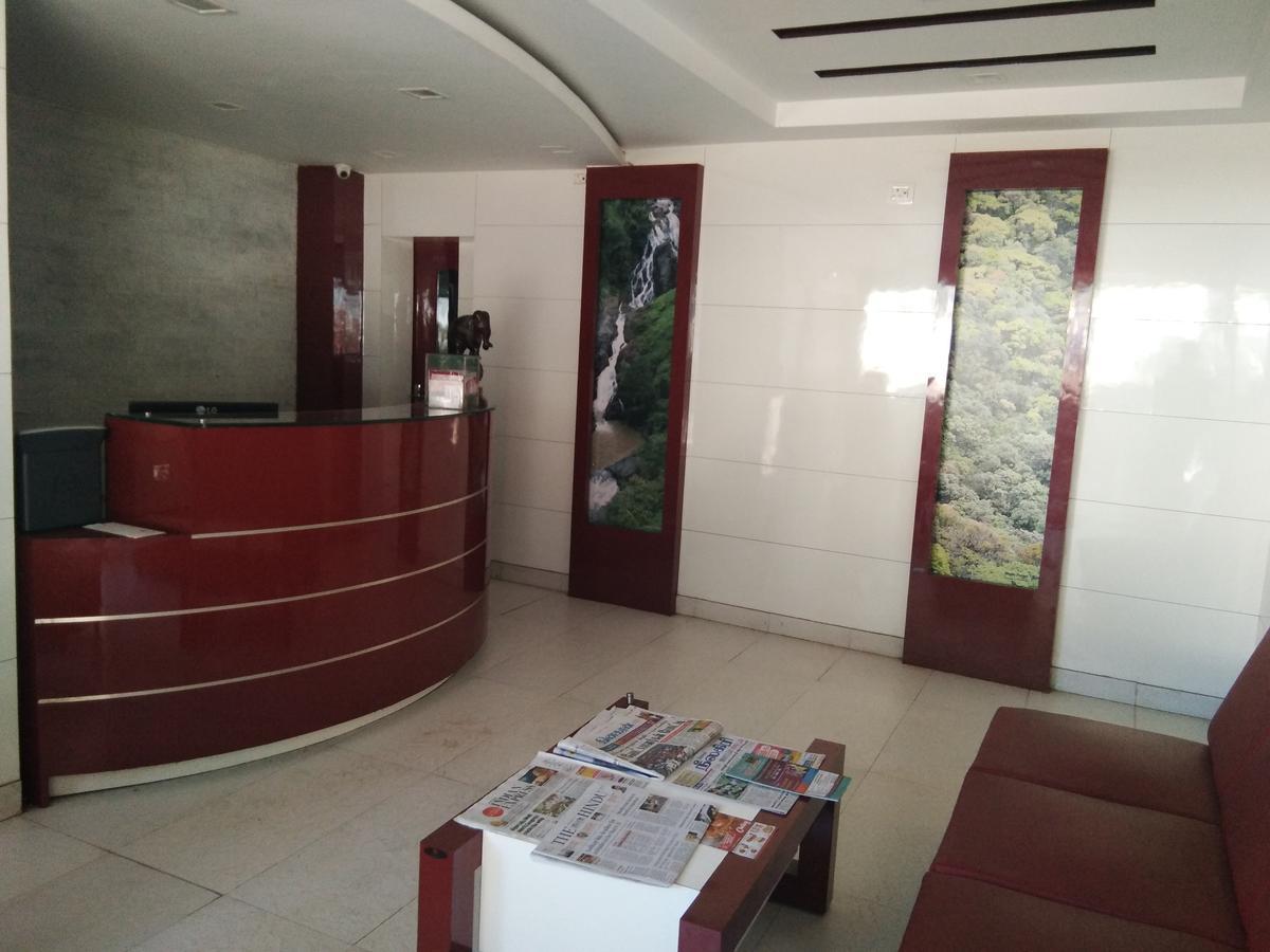 Hotel Jaysanthi Уті Екстер'єр фото